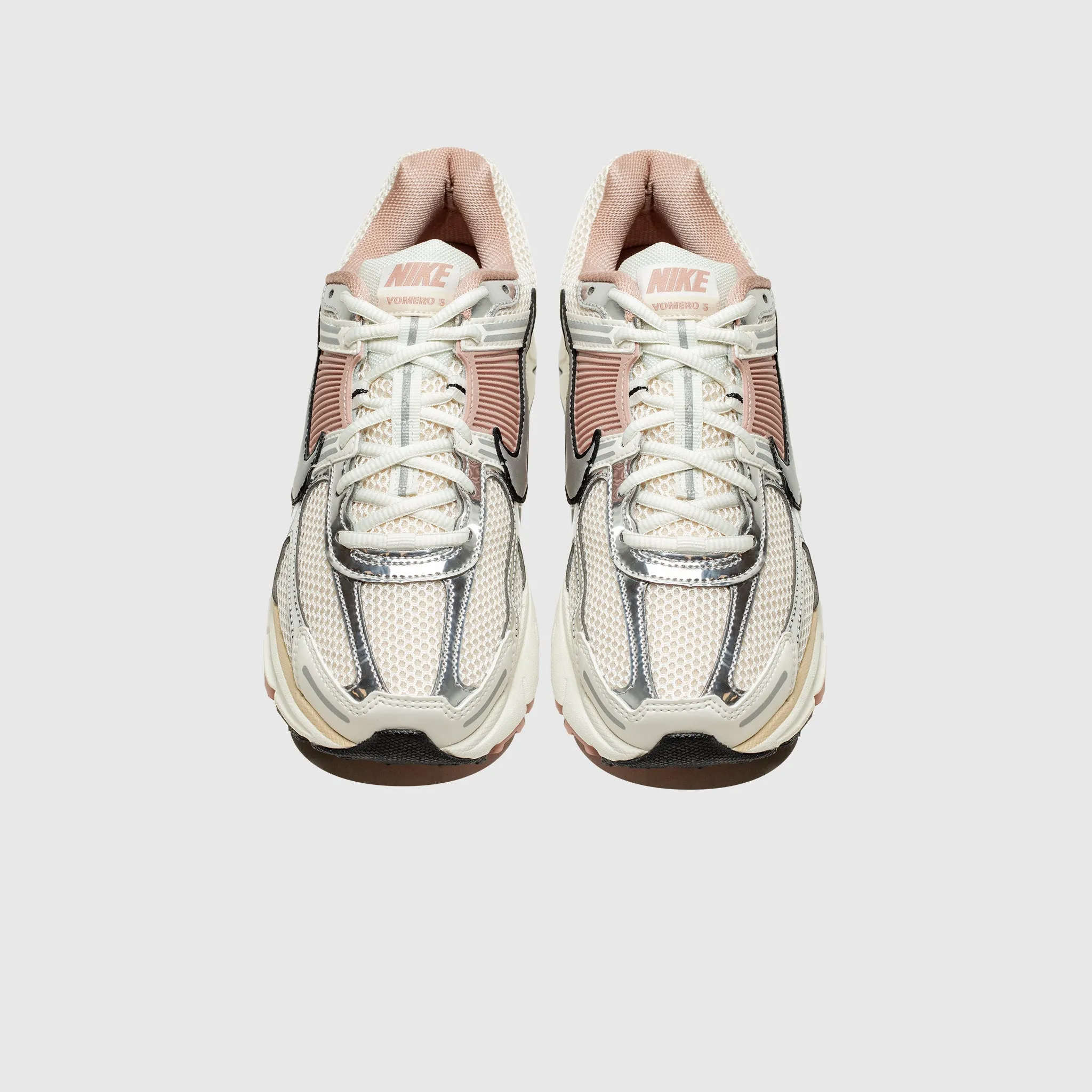 WMNS ZOOM VOMERO 5 "PARTICLE PINK" Balanced Cushioning