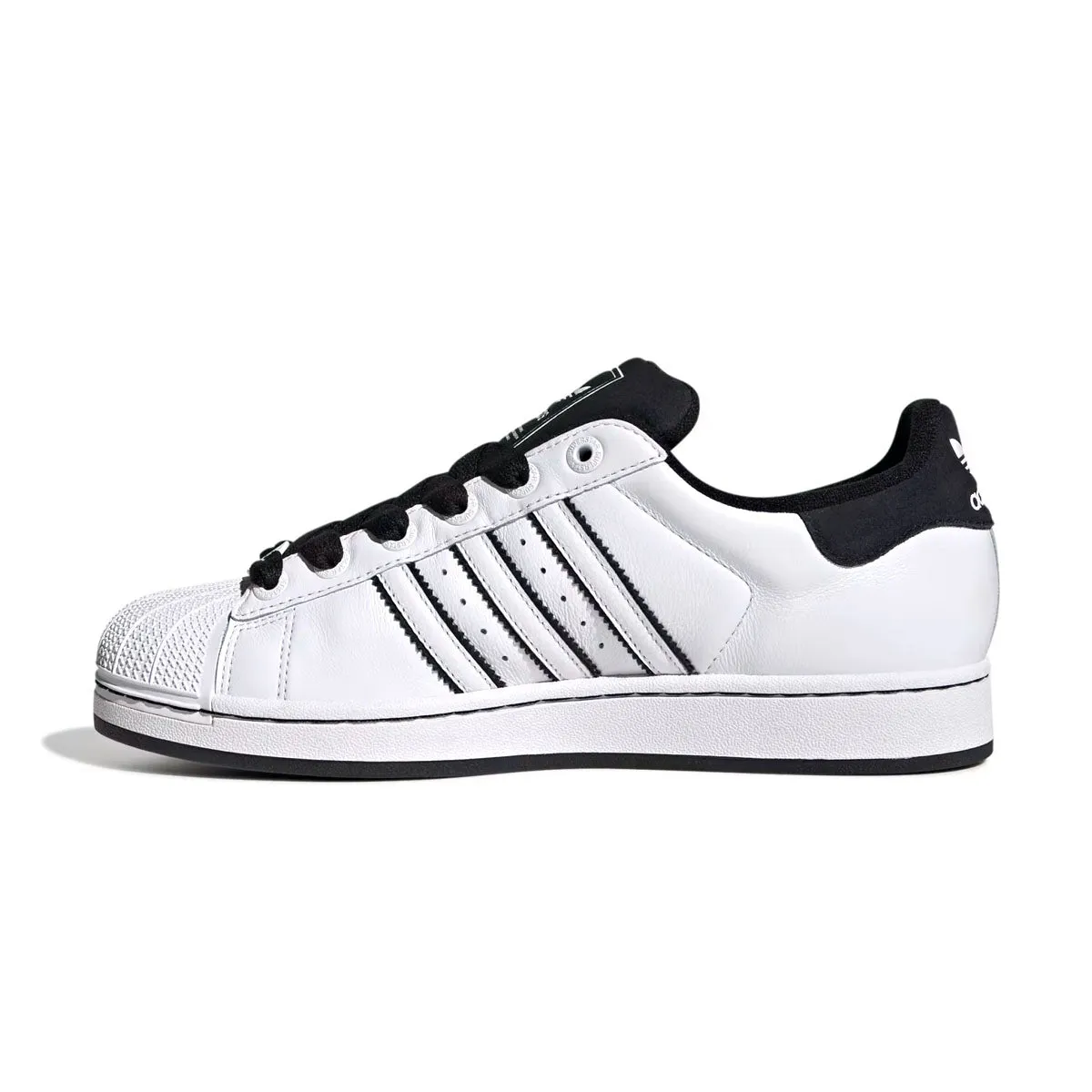 Breathable touch Fashion-forward materials Superstar II 'White White Black'