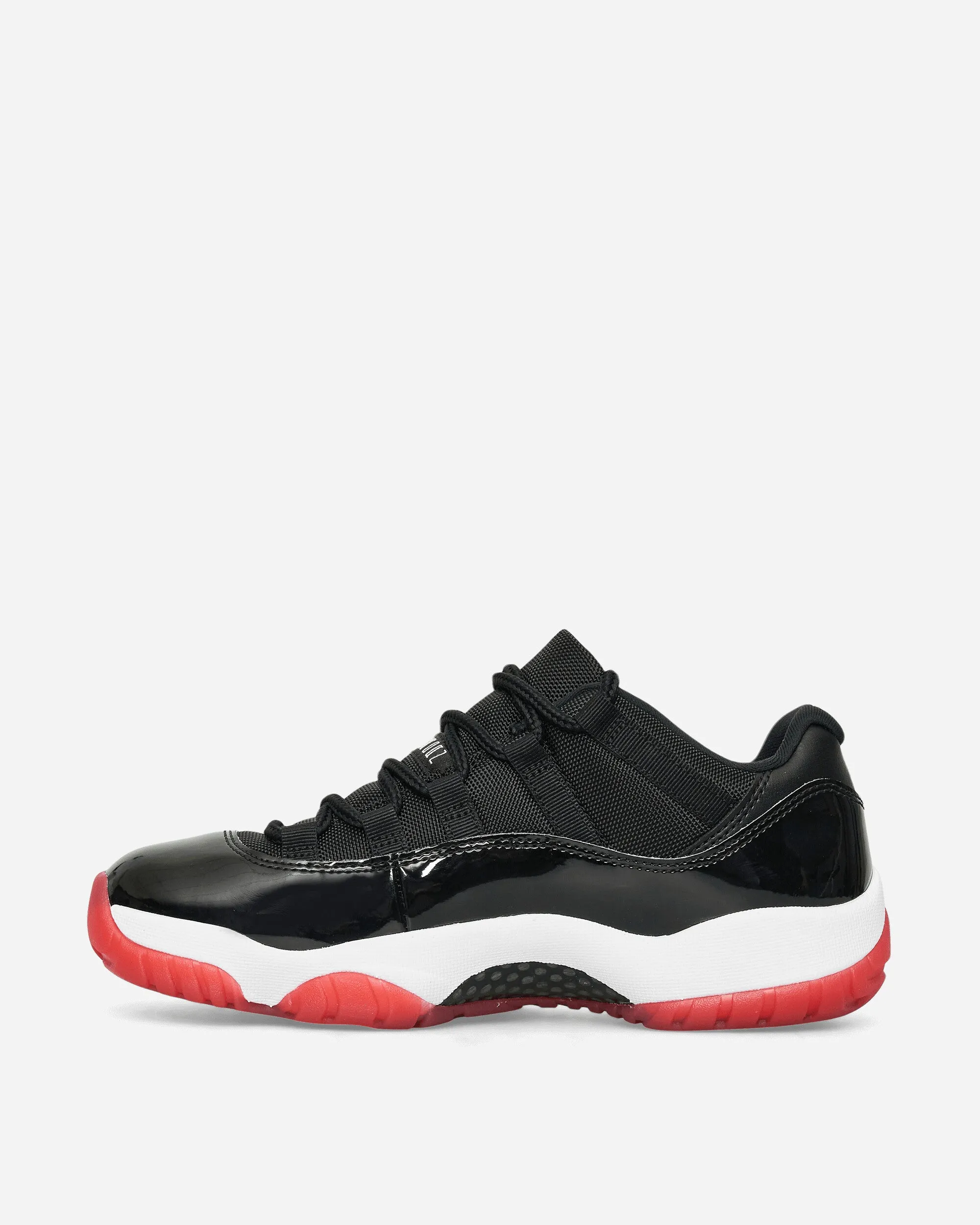 Air Jordan 11 Low Sneakers Bred Heel counter Adaptive Lacing Mechanism