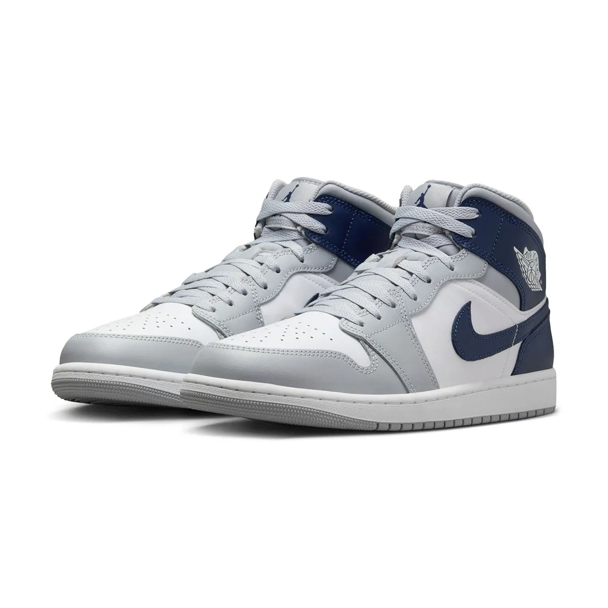 Maximum Grip Classy silhouette Air Jordan 1 Mid 'Wolf Grey Midnight Navy'