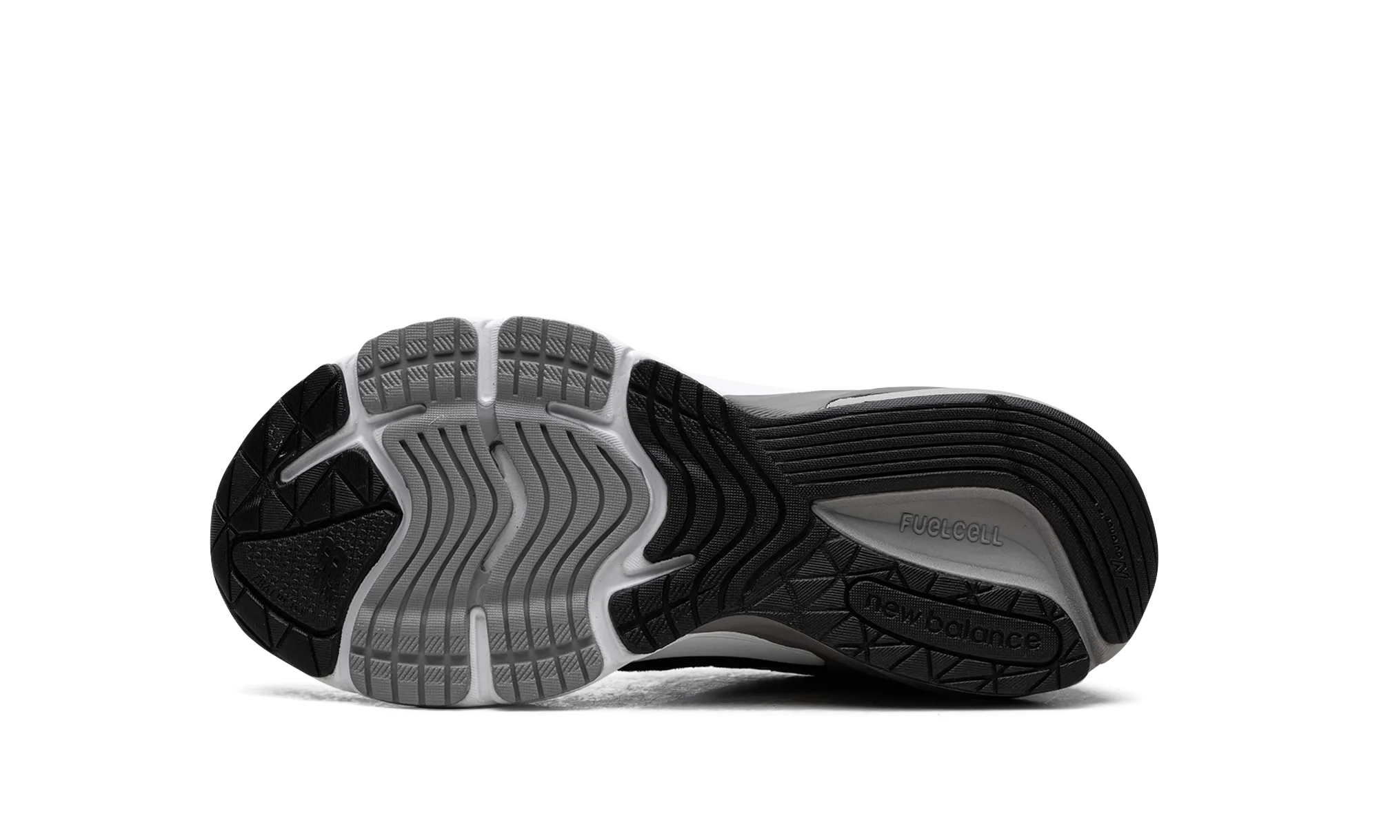 990v6 GS "Black/Silver" running in a desert shoes winter use