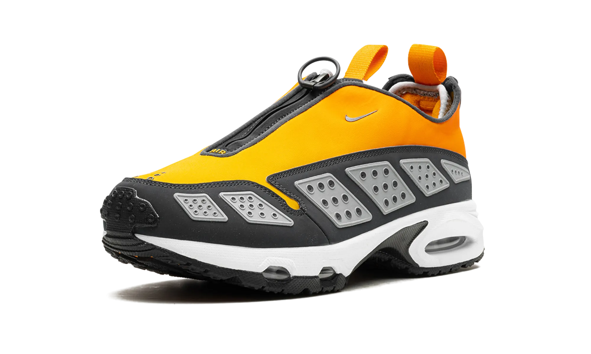 late evening running grassy track running shoes Air Max Sunder WMNS "Canyon Gold Deep Ocean"