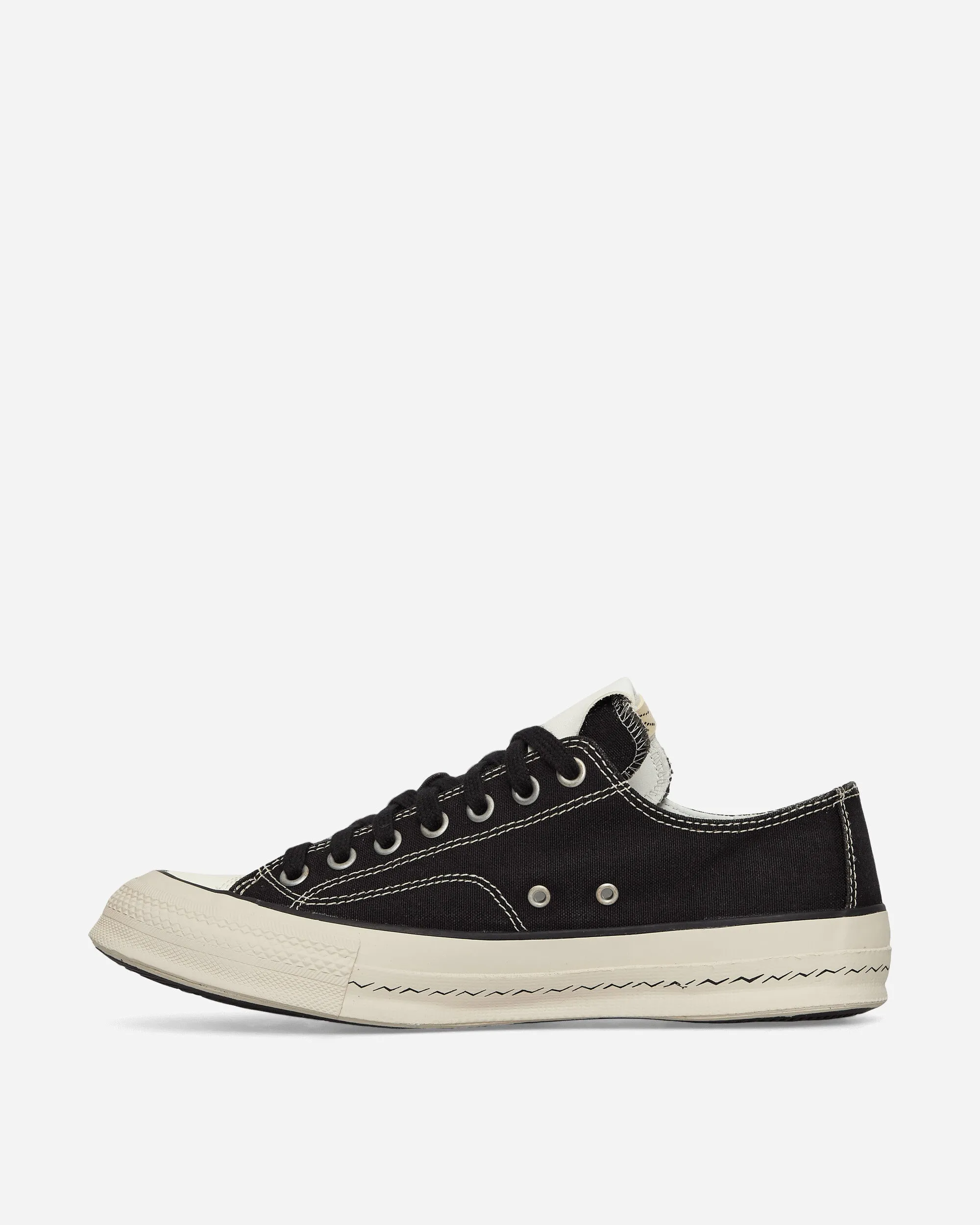 Skagway Lo Sneakers Black Sculpted stability