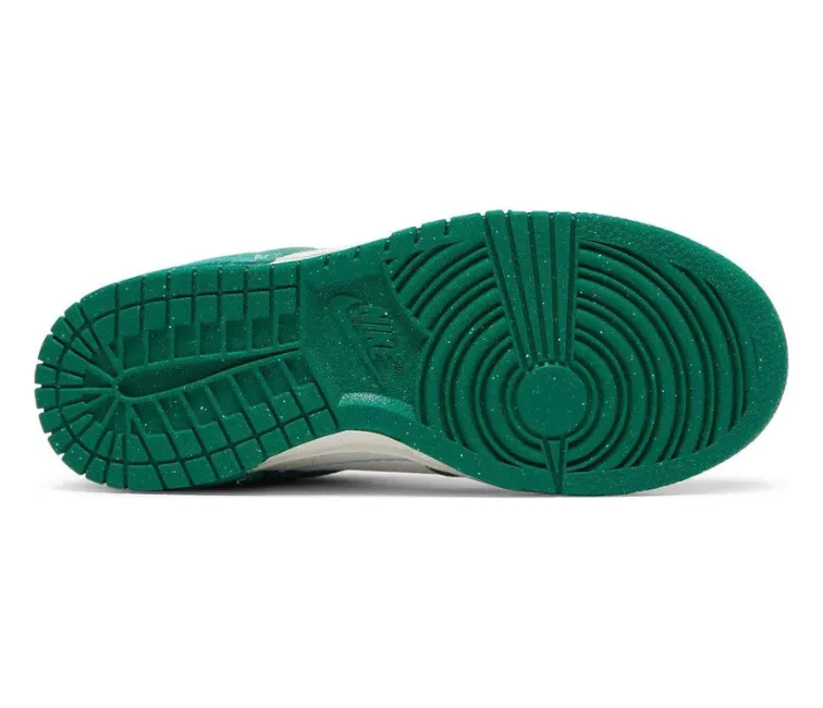 Women's Nike Dunk Low Disrupt 2 (White/Green) Pavement Walk