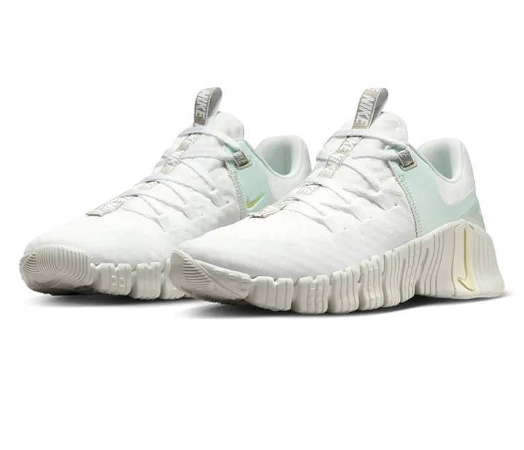 RegularFit Women??s Nike Free Metcon 5 PRM (Summit White/Lemon Twist)