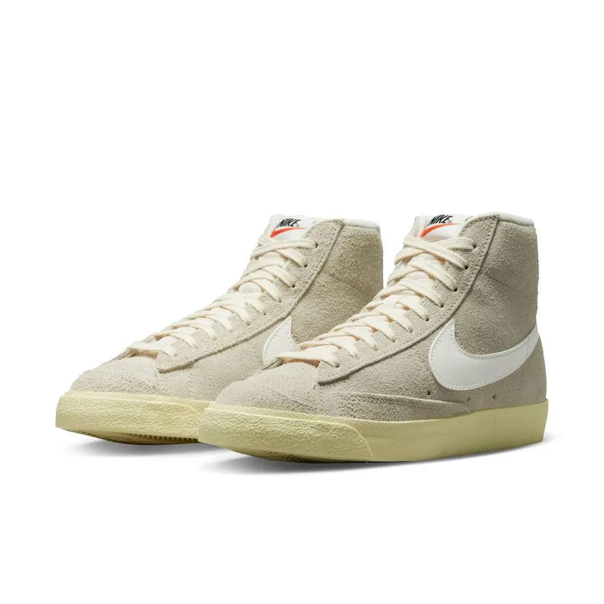 W BLAZER MID '77 VNTG DV7006-001 Smooth Soles Grip Hold