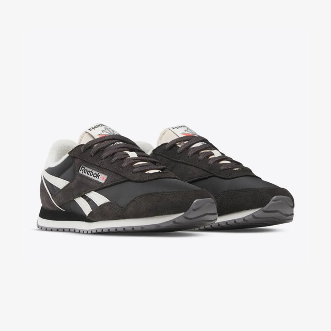 Reebok | CLASSIC AZ 'WASHED BLACK/CHALK' Breathable Sole