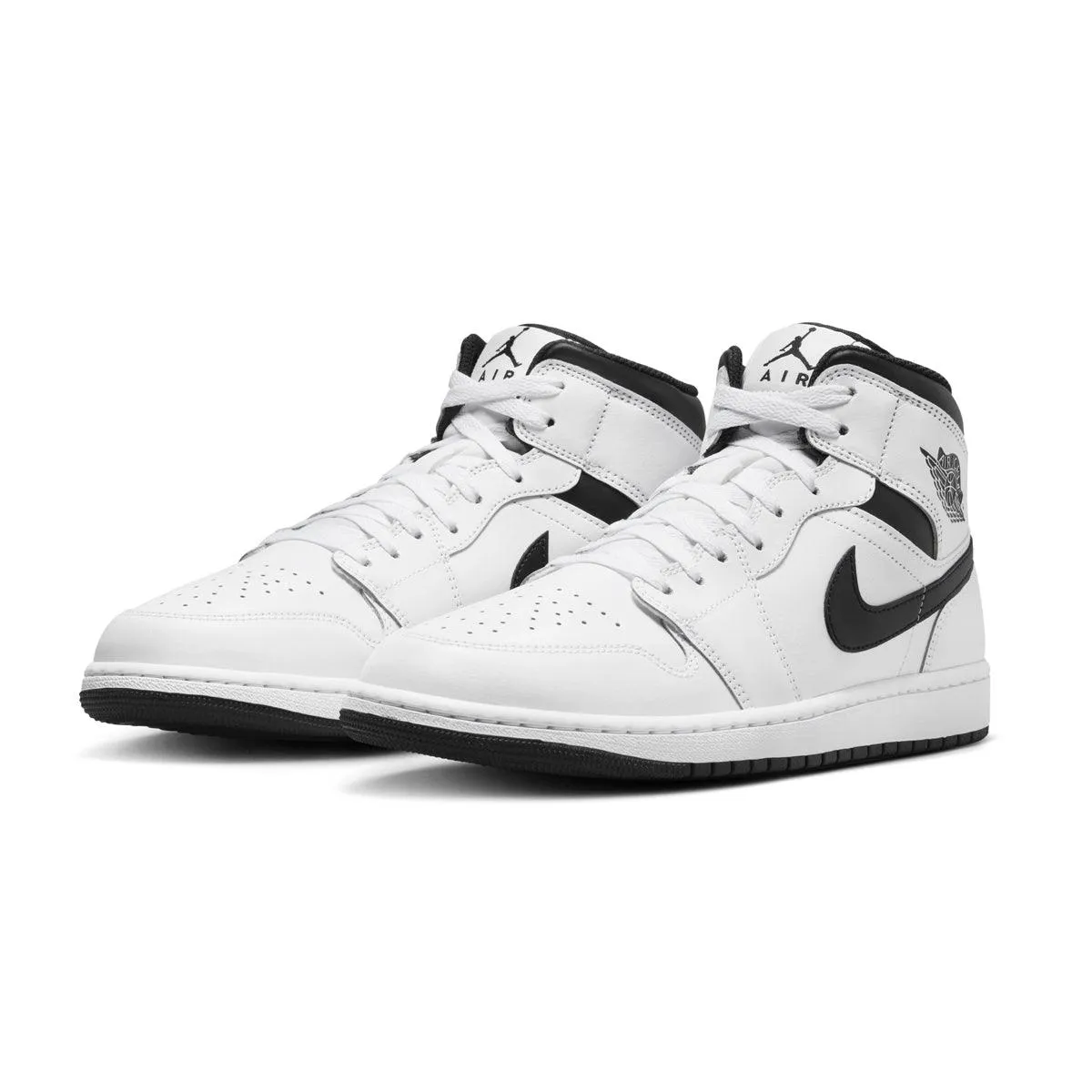 Air Jordan 1 Mid 'White Black' Statement flair sneaker