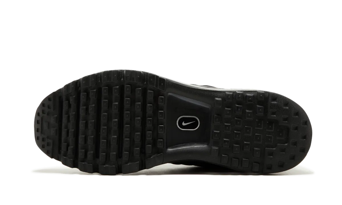 Air Max 2017 "Triple Black" Bold Patterns running with a smooth outsole