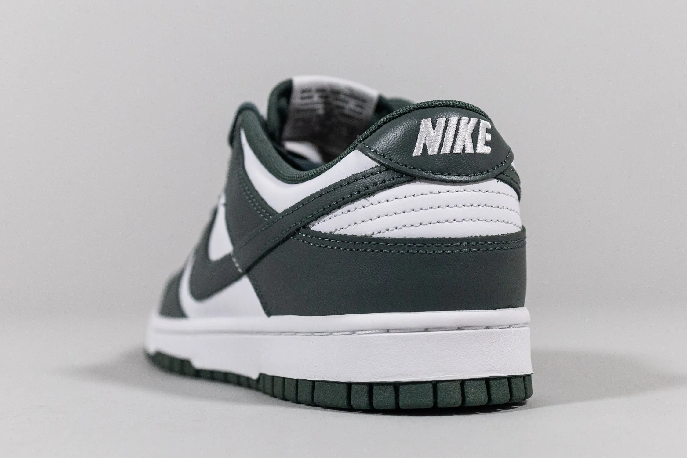 Commuter Fit Durable Walk Nike Dunk Low 'Vintage Green'