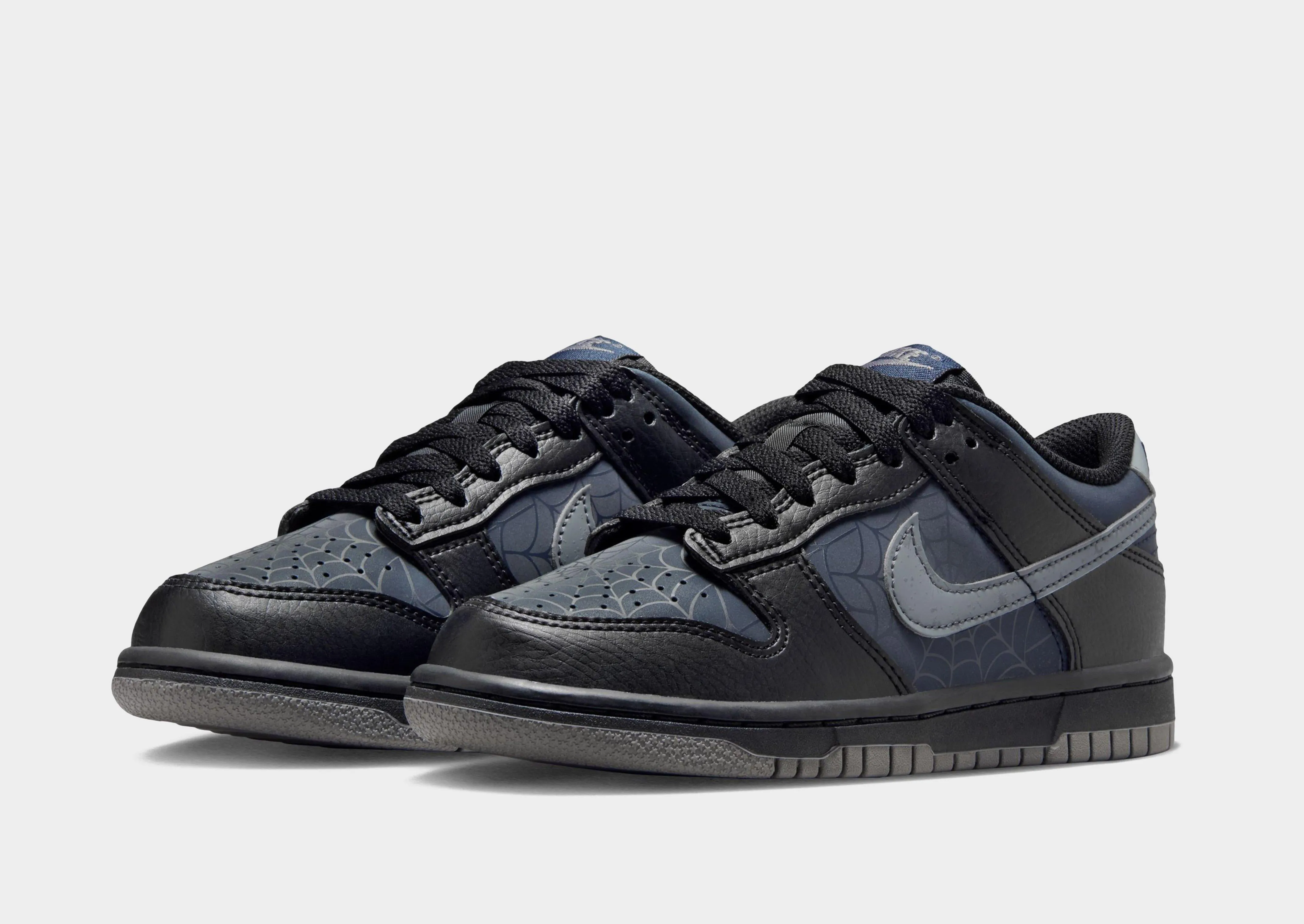 Dunk Low Junior's Slip Resistant Comfort Flex