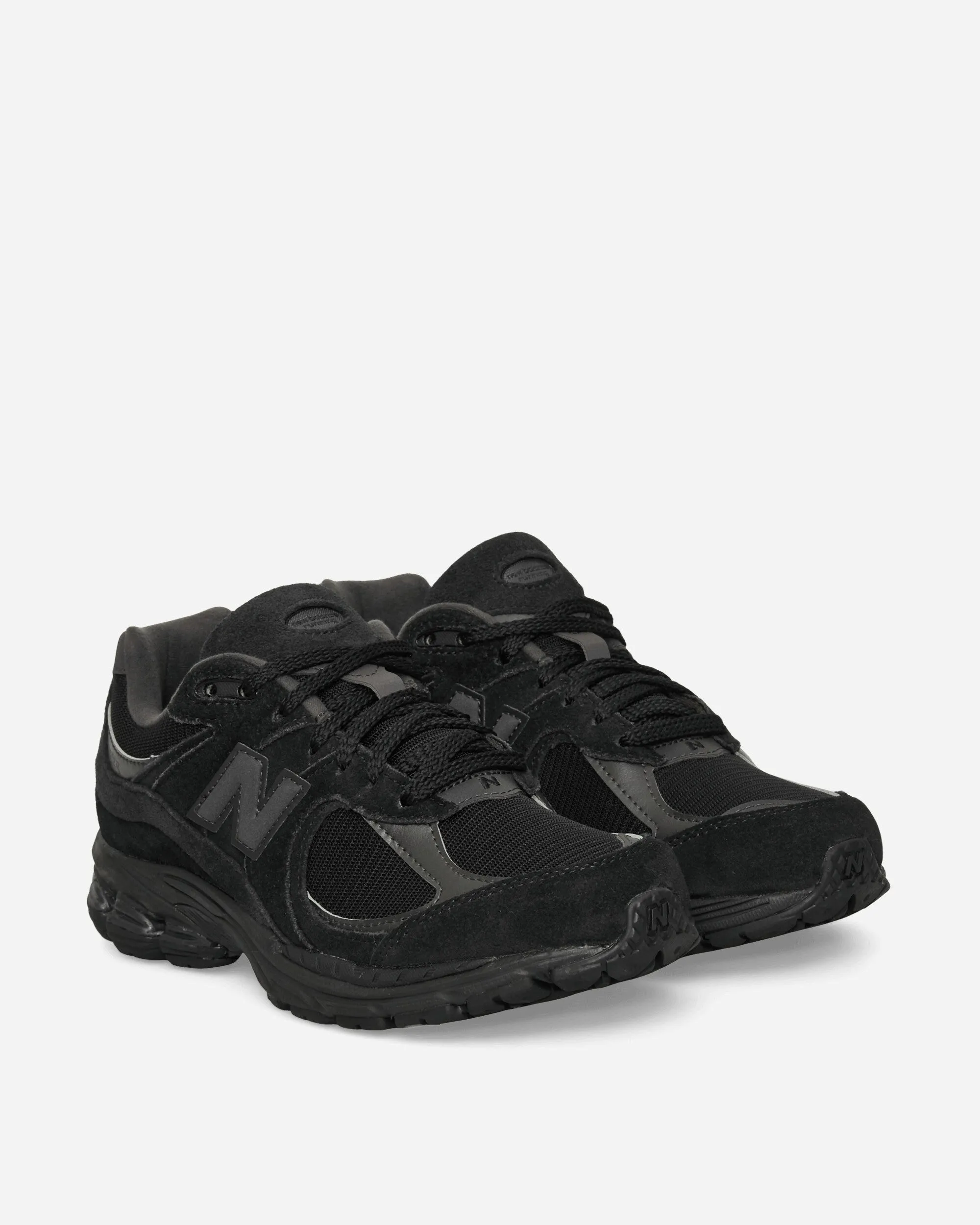 2002R Sneakers Black / Black Cement Elastic Gusset