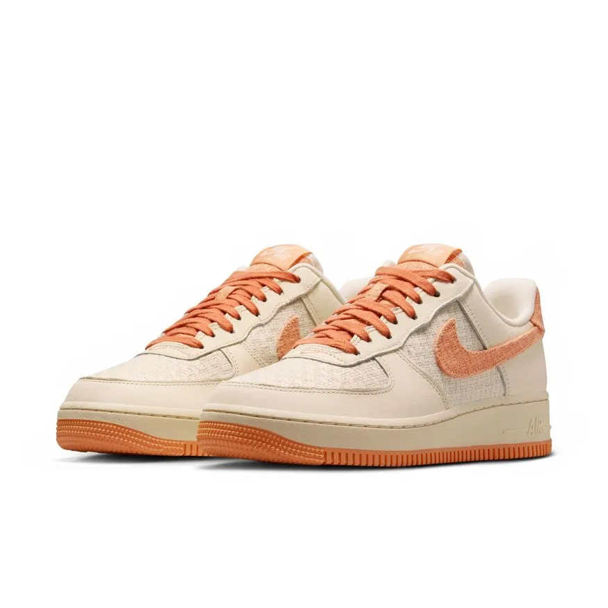 Casual Feather Light Cold Weather W Nike Air Force 1 '07 IB7944-113