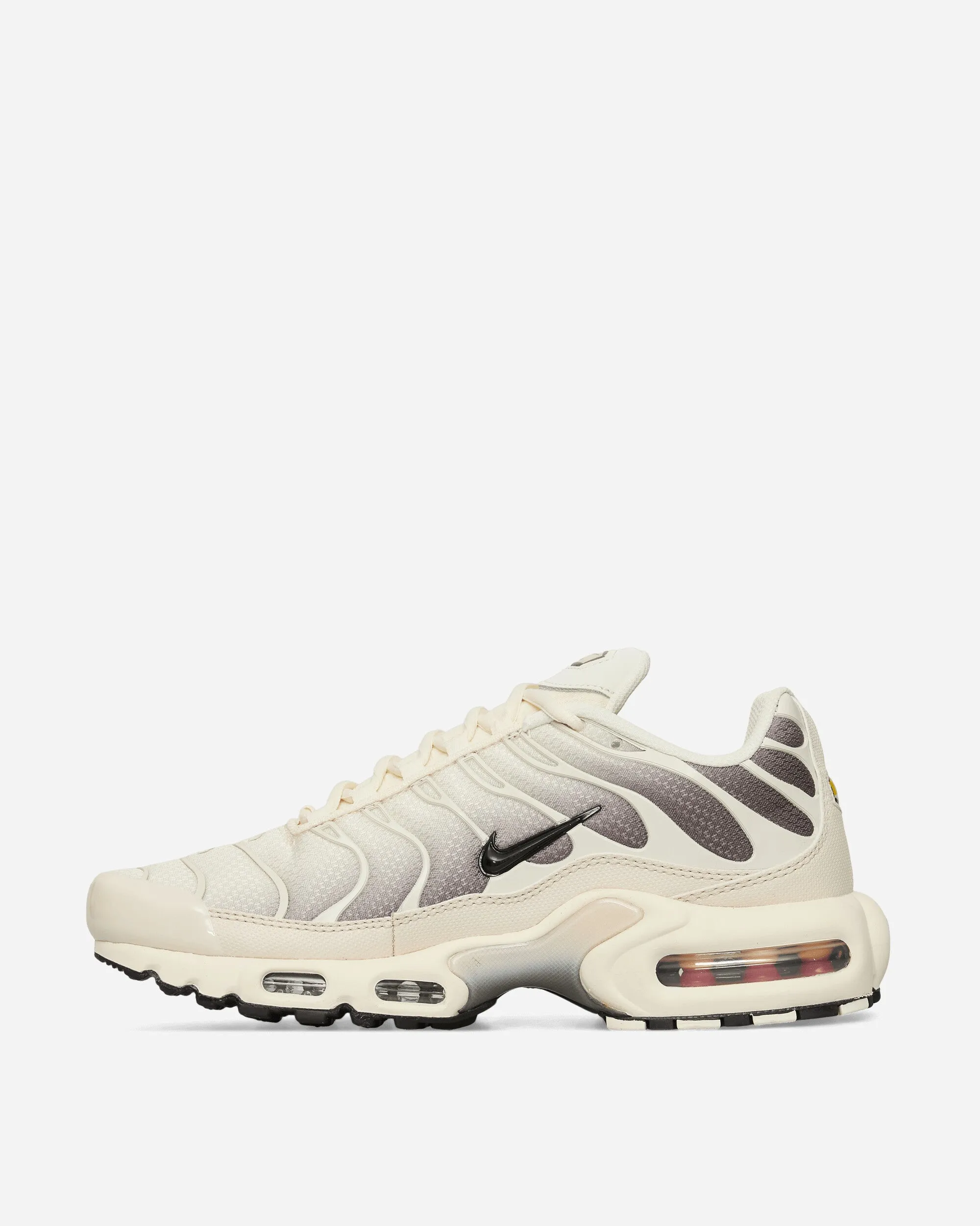 Air Max Plus Sneakers Light Orewood Brown / Black Thermoforming Technology Adaptive Form