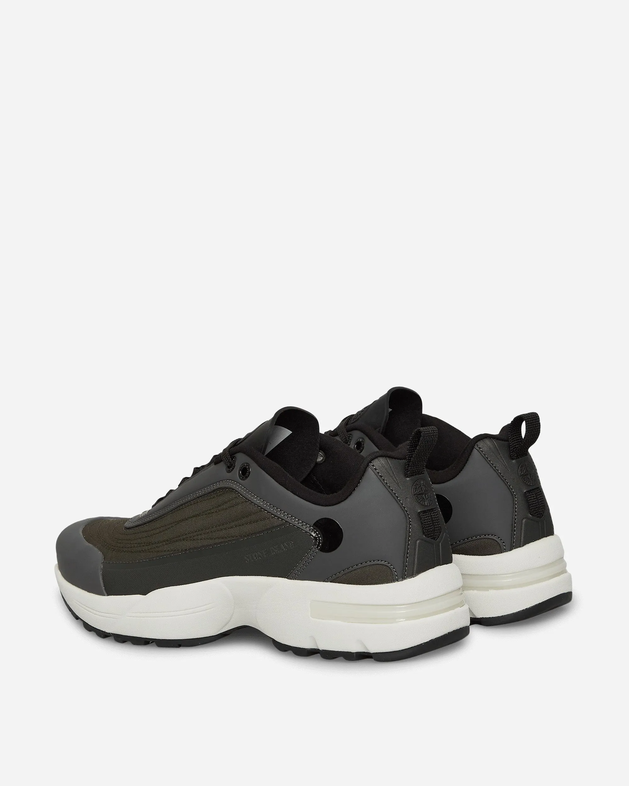 77FWS0303 Sneakers Black Waterproof Barrier Tech
