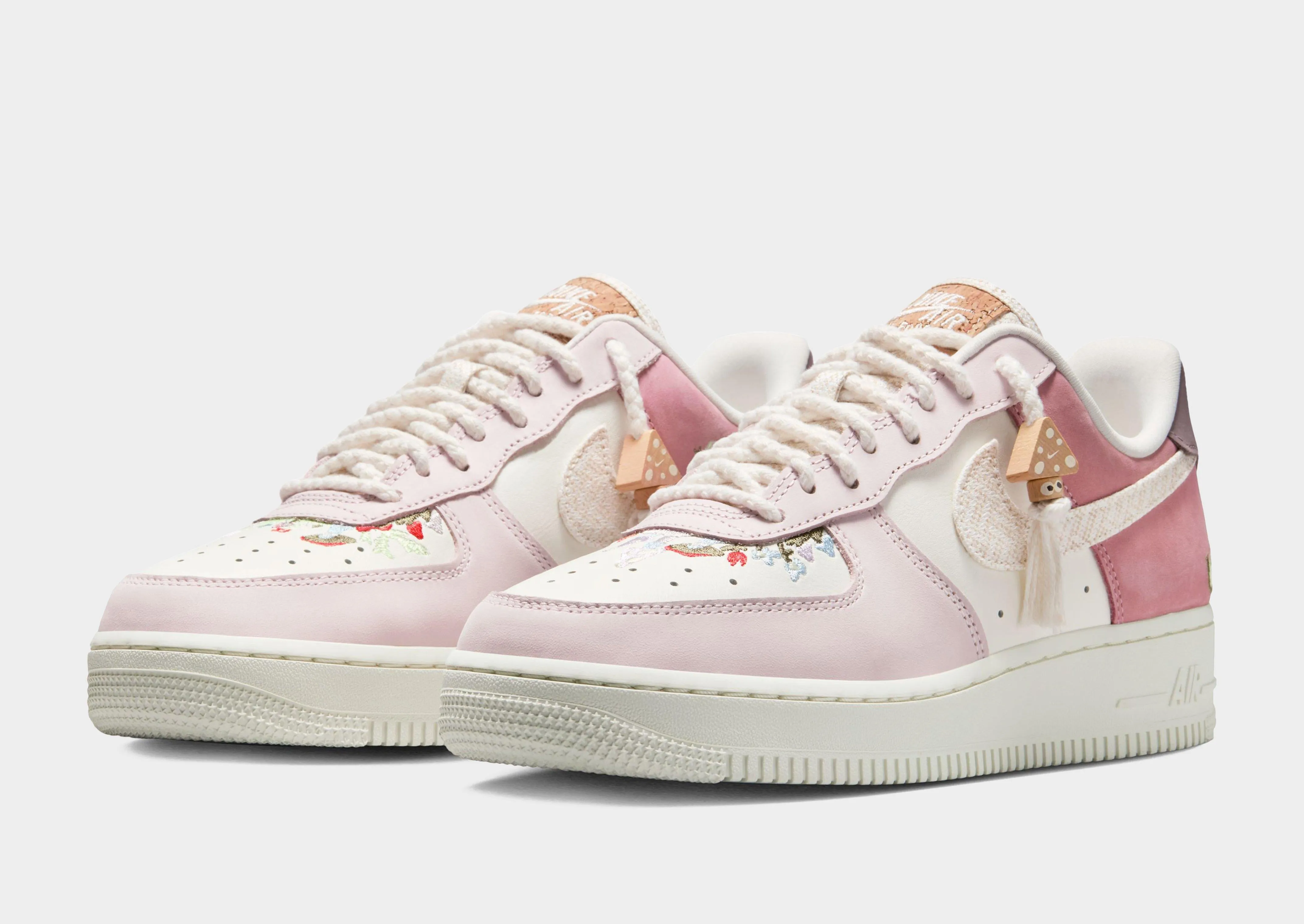 Air Force 1 '07 LX Women's Sneaker Display Non Slip Inner Sleeve