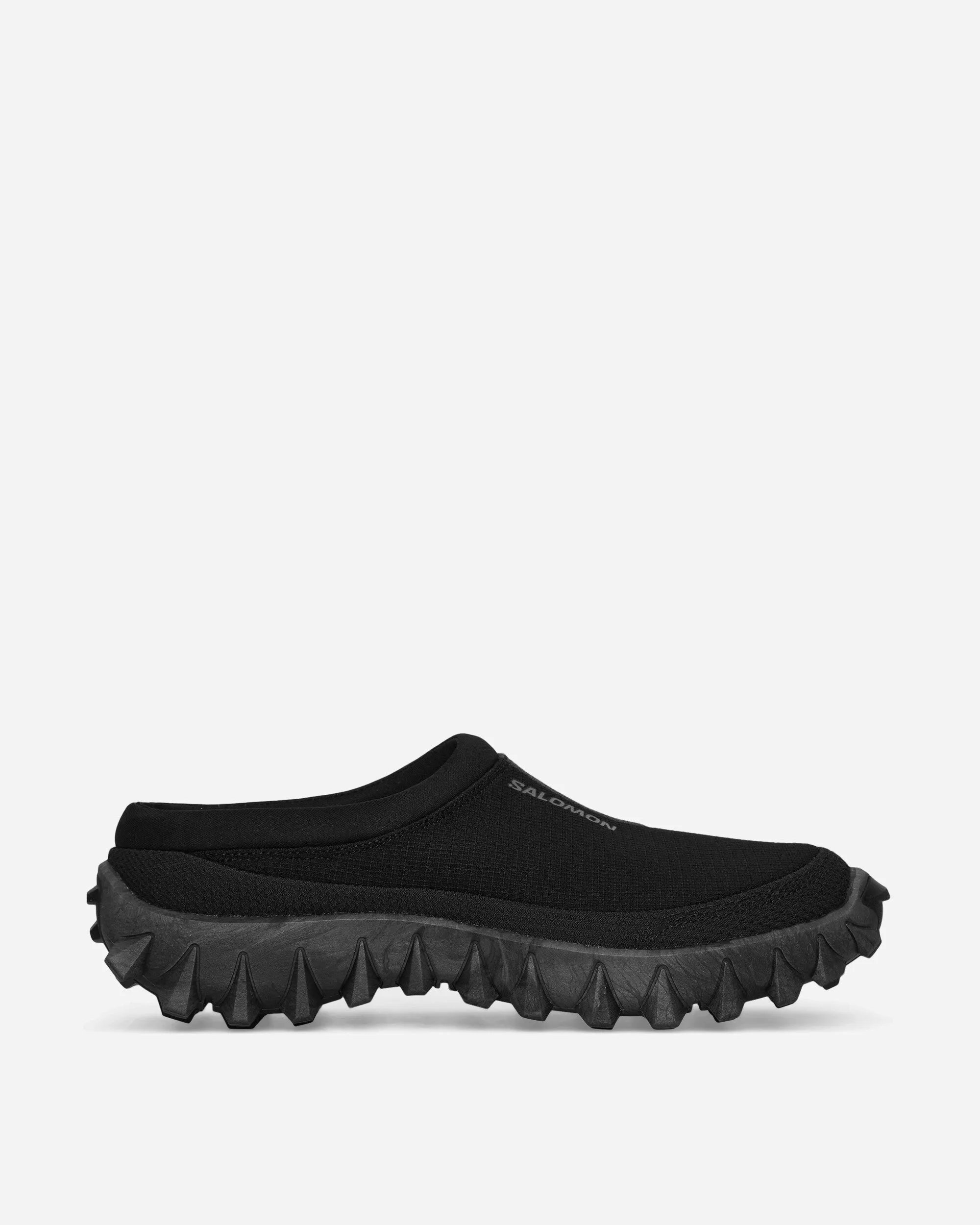 Durable Tread Pattern Snowclog Sneakers Asphalt