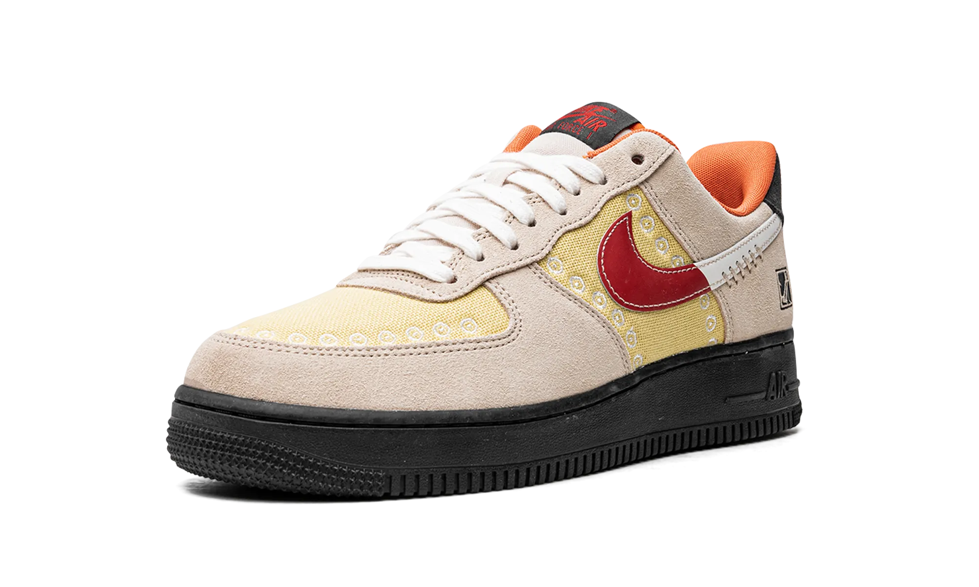 Lockdown Heel Air Force 1 Low "Somos Familia"