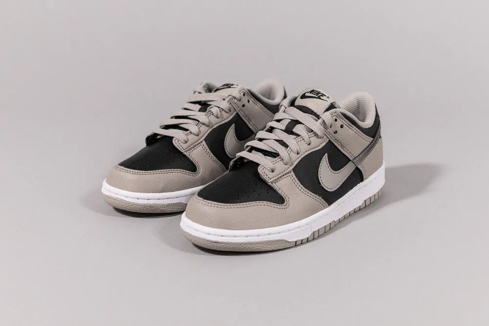 Street Look Nike Dunk Low 'College Grey' (GS)