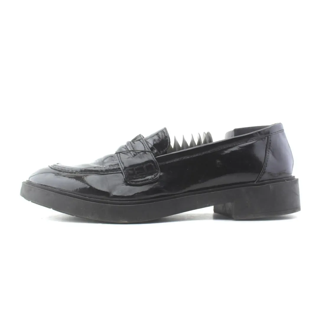 TIME AND TRU MEMORY FOAM Special Occasion Soft Soles