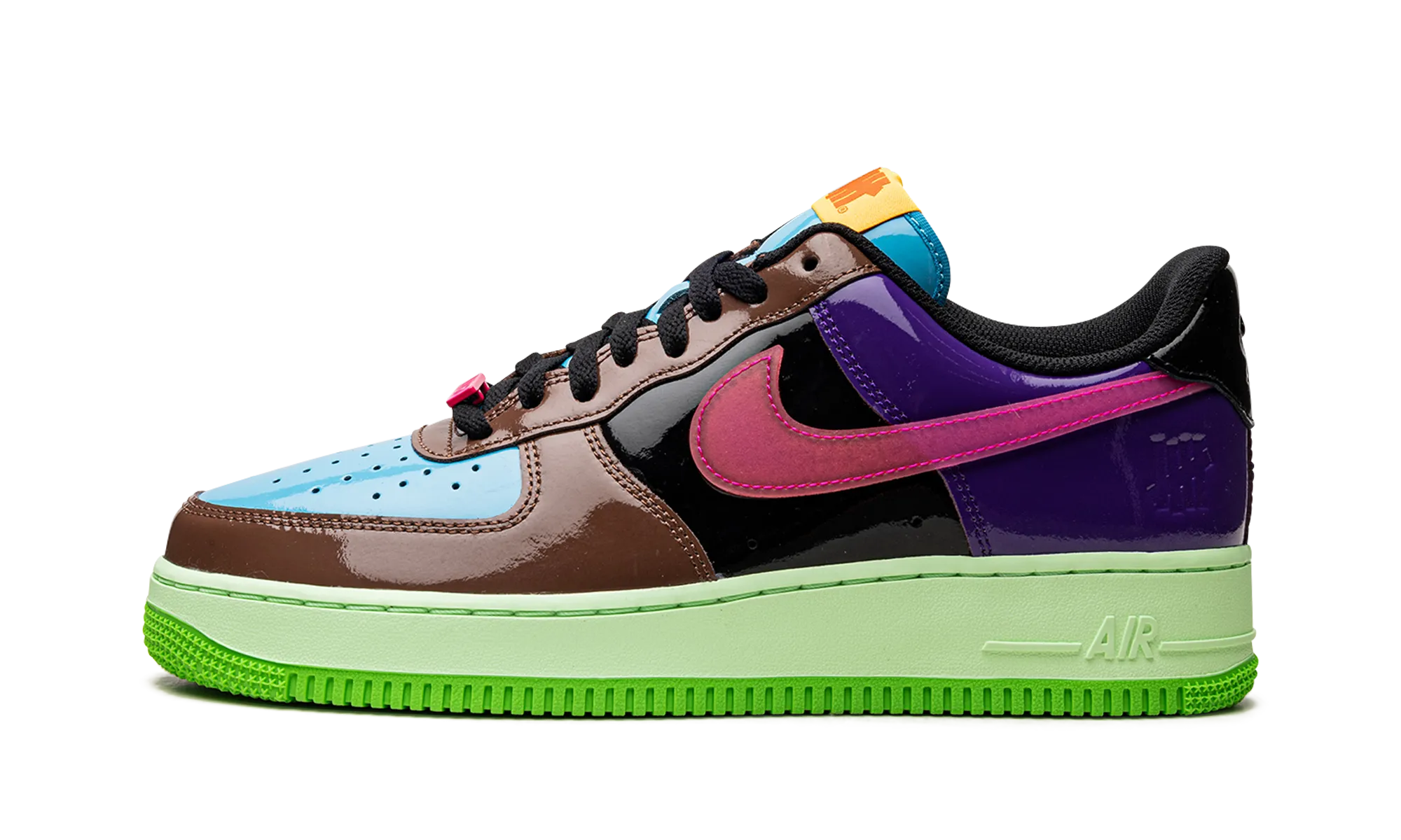 Responsive ride Air Force 1 Low "Undefeated - Pink Prime"