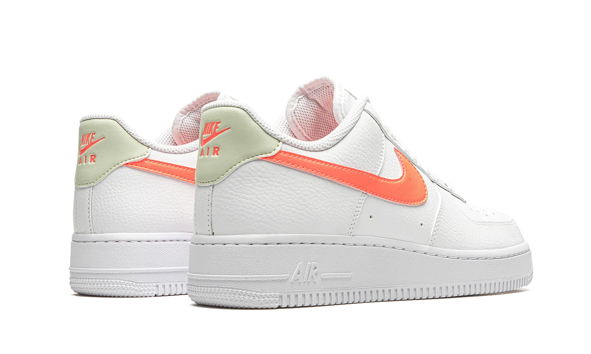 AIR FORCE 1 07 MNS WMNS "ATOMIC PINK" Weekend Walk