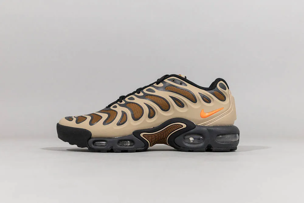 polished - finish - design shoes Nike Air Max Plus Drift 'Khaki'