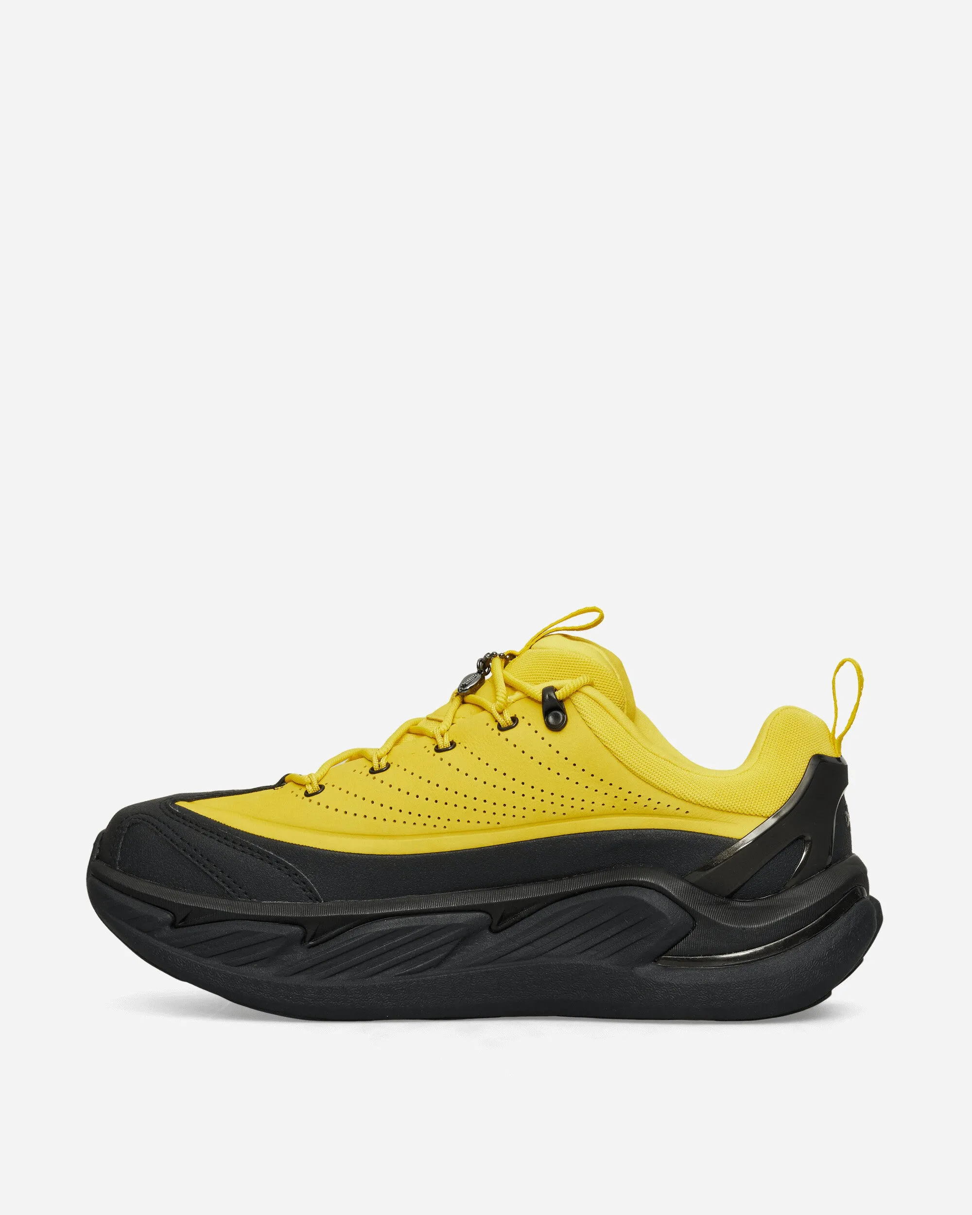 Airflow Circulation Channels Zero Gravity Engineering Spencer Badu Elevon X Sneakers Zest / Black