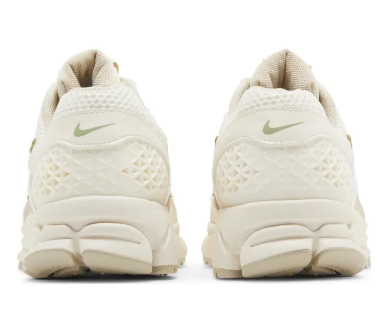 Women's Nike Zoom Vomero 5 (Pale Ivory) Thermal Regulating Textile