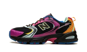 530 "Black Multi-Color" tapered - toe - feature shoes