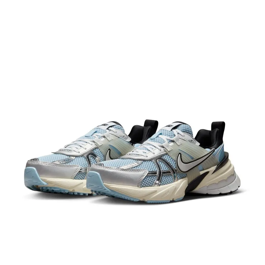 Calm Mood Peace Step W Nike V2K Run HF1876-400