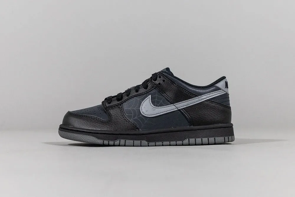 Feast Walk Nike Dunk Low 'Black Symbiote' (GS)