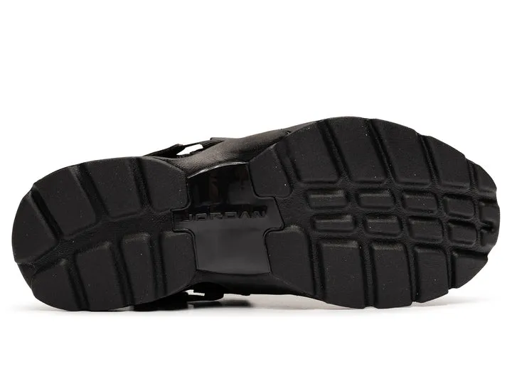 Women's Jordan Trunner LX straightforward