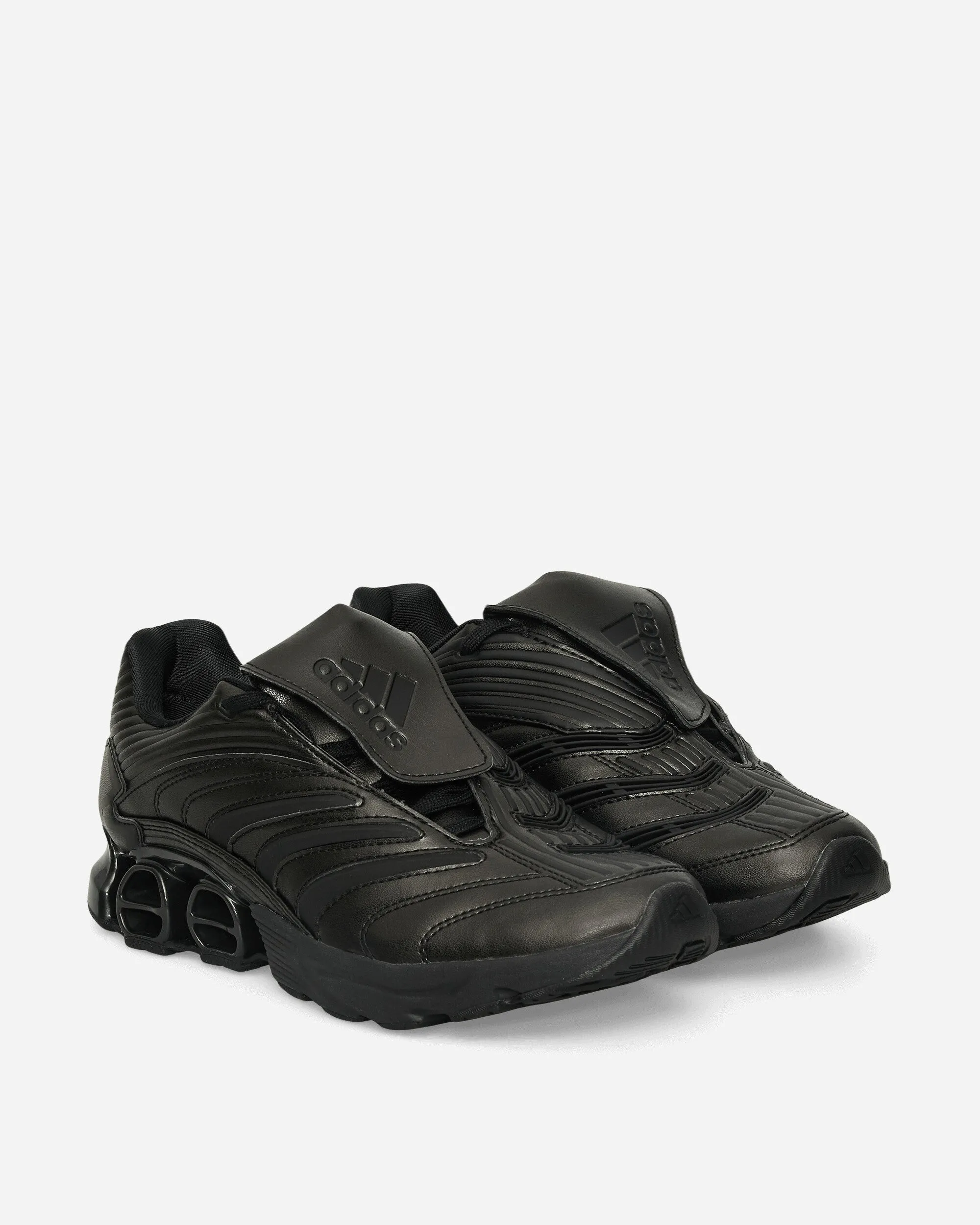 Pull On Design Calm Motion Predator Megaride Sneakers Core Black