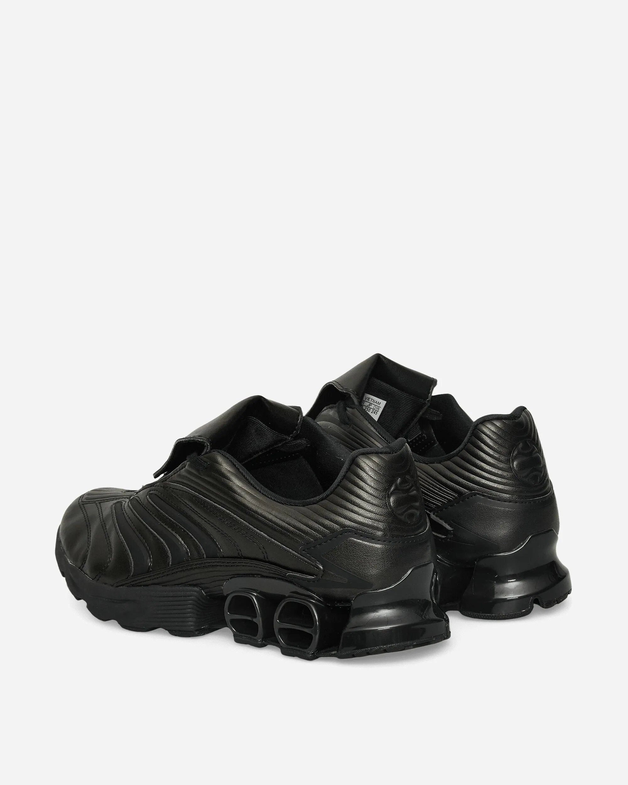 urban walks Predator Megaride Sneakers Core Black