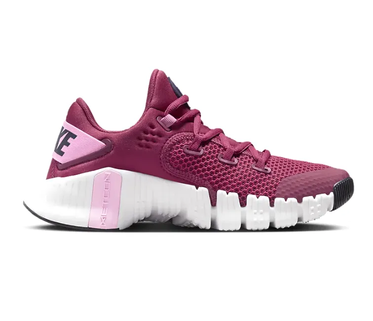Ultra Performance Multi-Use Shoes Women's Nike Free Metcon 4 (Sweet Beet/Cave Purple)