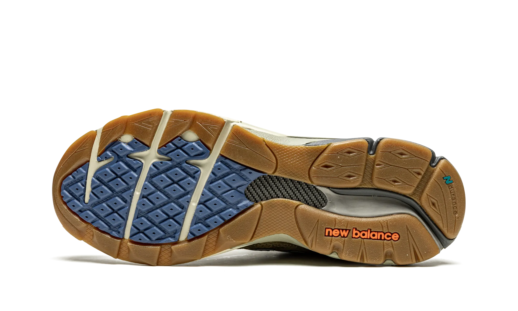 990 V3 "Bodega - Anniversary" soft - ground shoes innovative - features