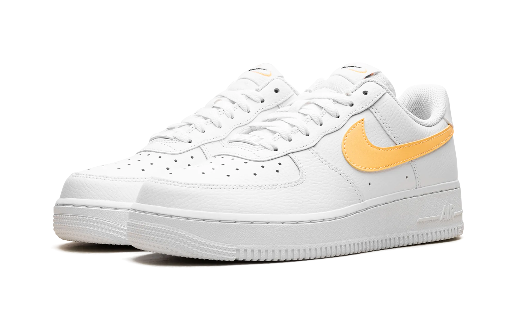 Air Force 1 Low WMNS "White Melon Tint" Compact Form Versatile Fit