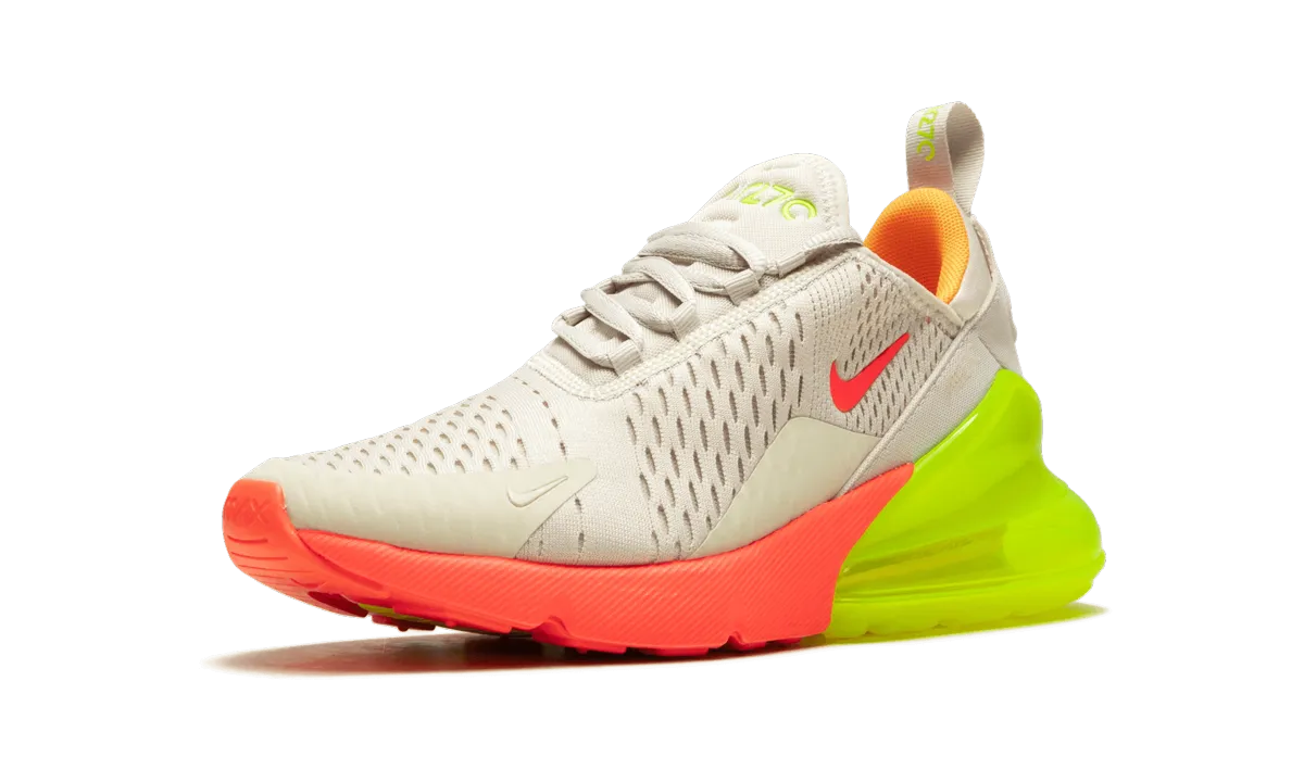 competitive runner multi - directional - flexibility AIR MAX 270 WMNS