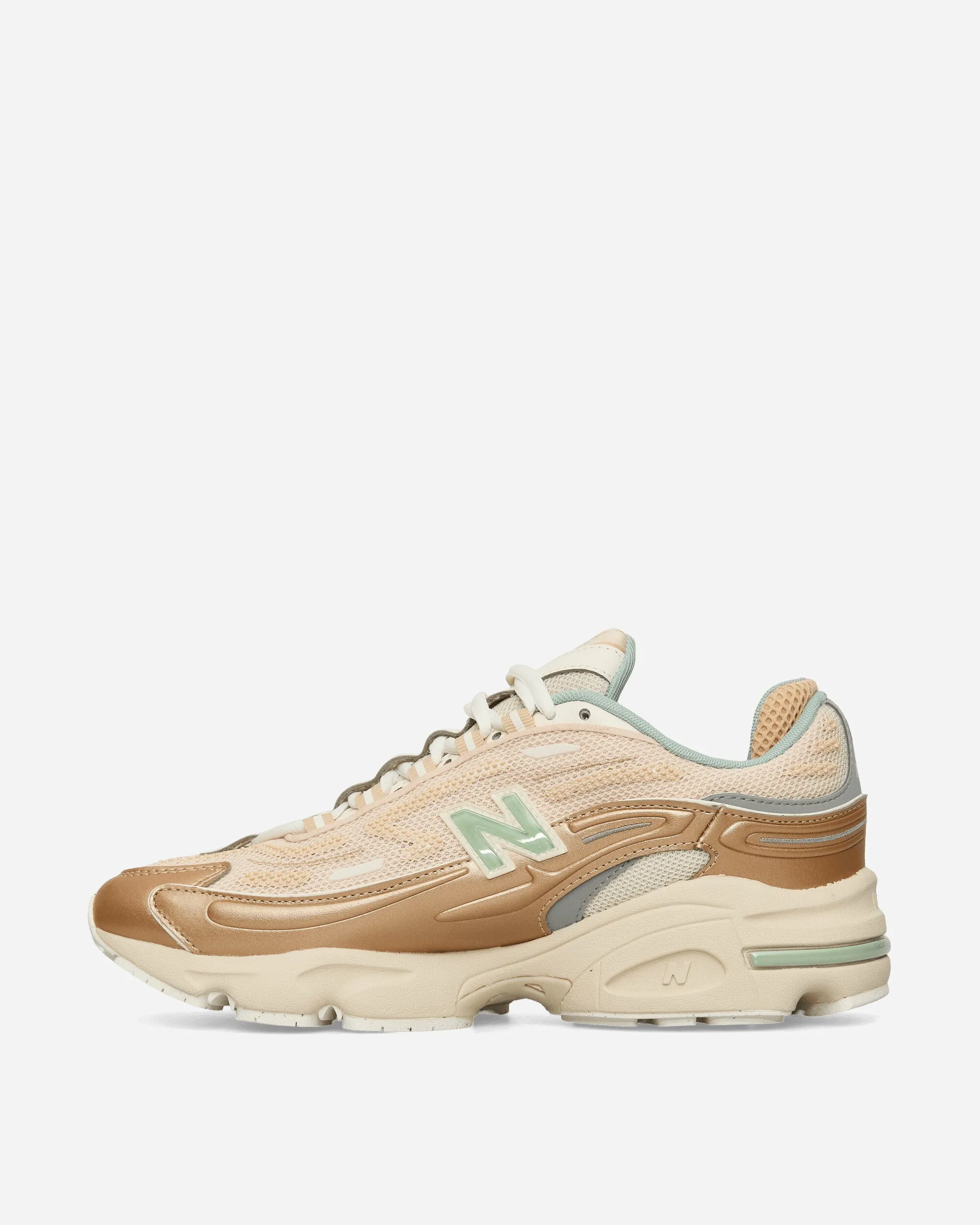 Sneaker Discounts Eco Form 1000D Sneakers Desert Clay / Bisque / Mosaic Green