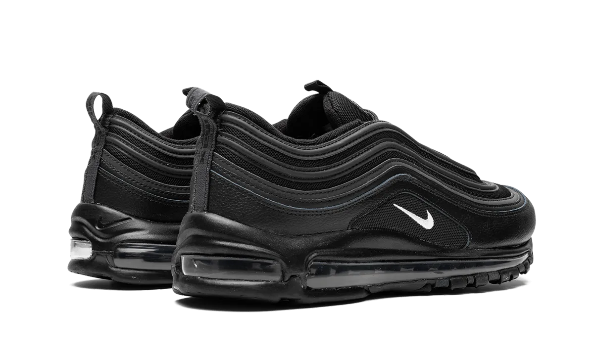 Air Max 97 hill running running in a drawbridge area shoes