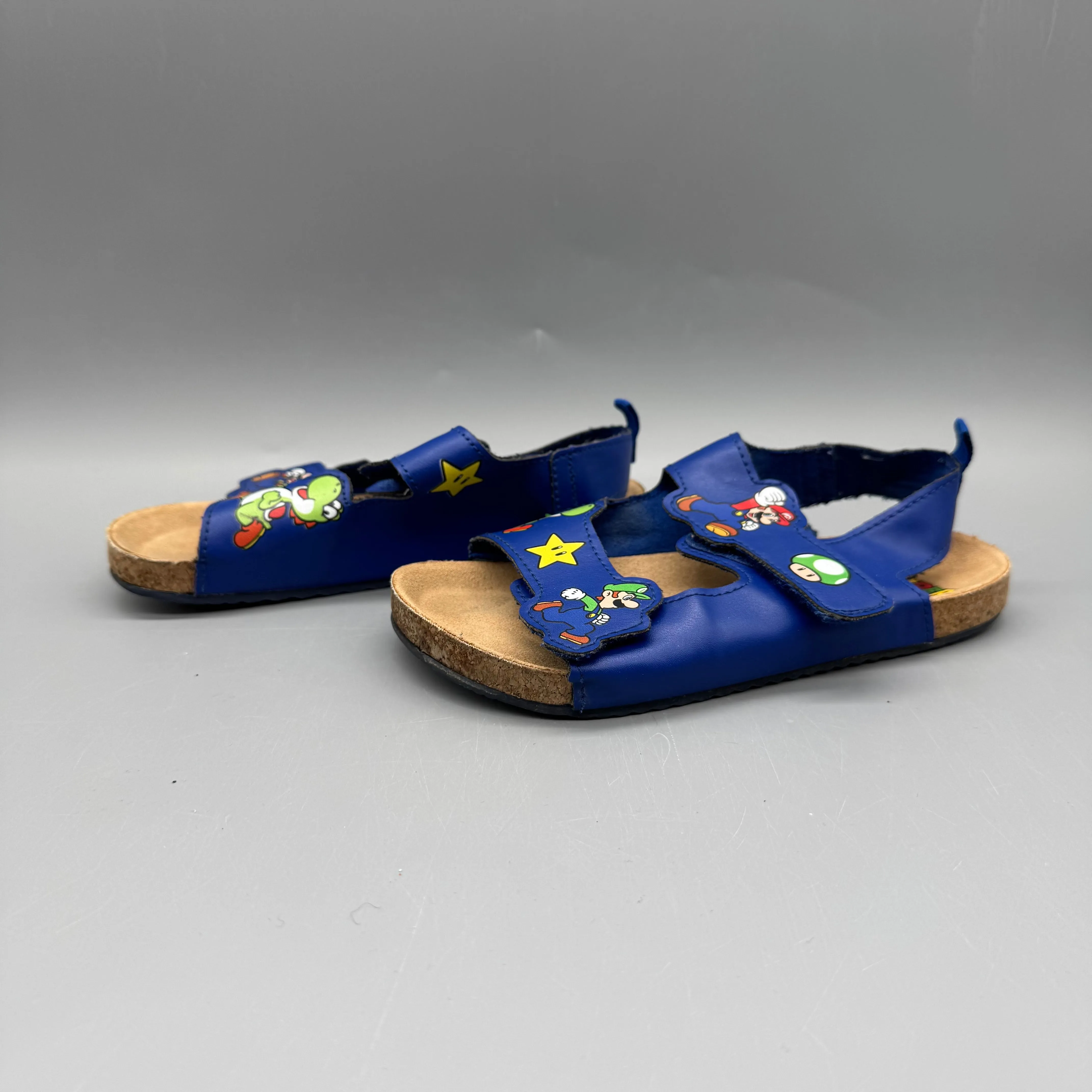 largest Multi-Functional Super Mario / Sandals / US11
