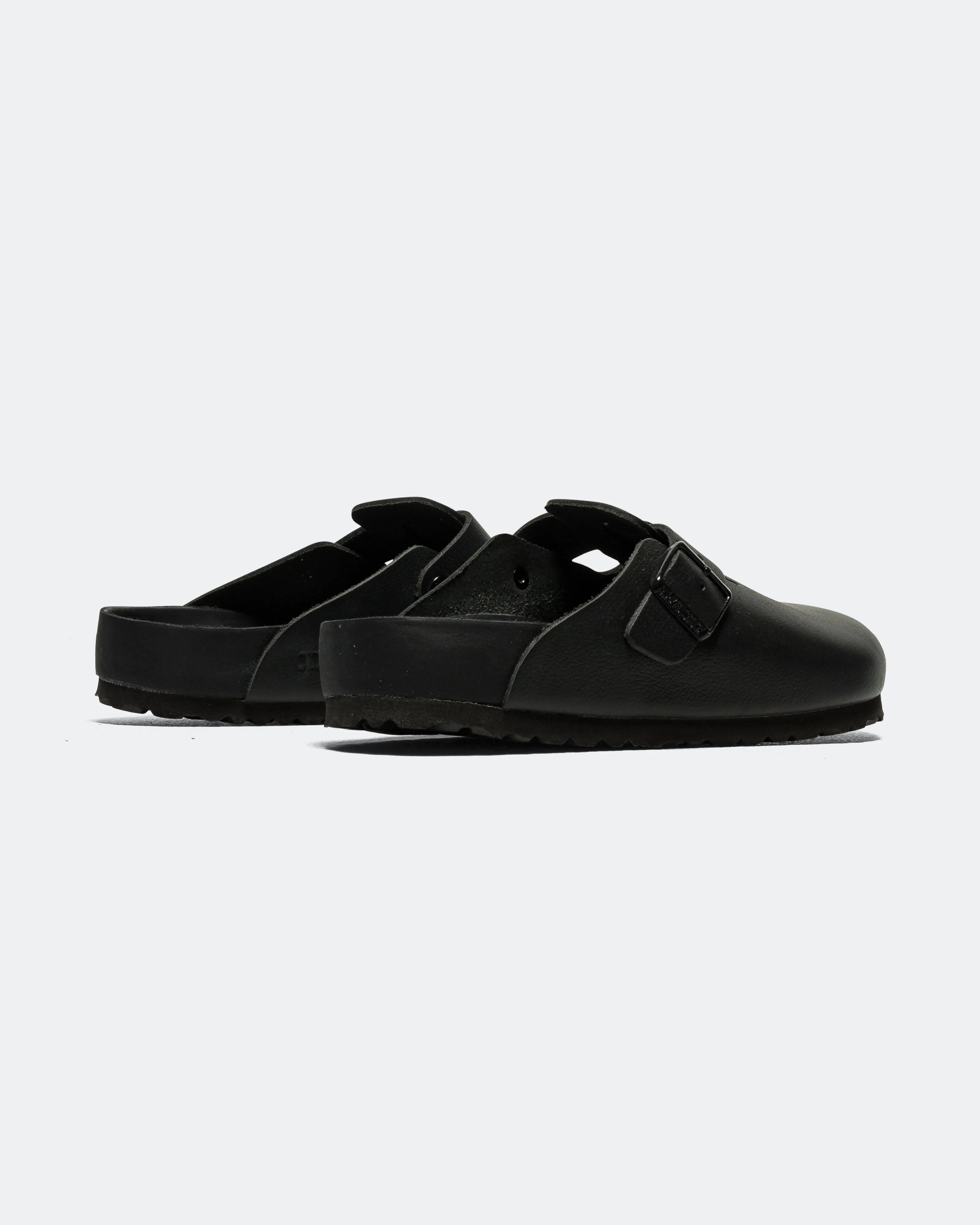 Boston Exquisite - Black Natural Leather Chill Essential