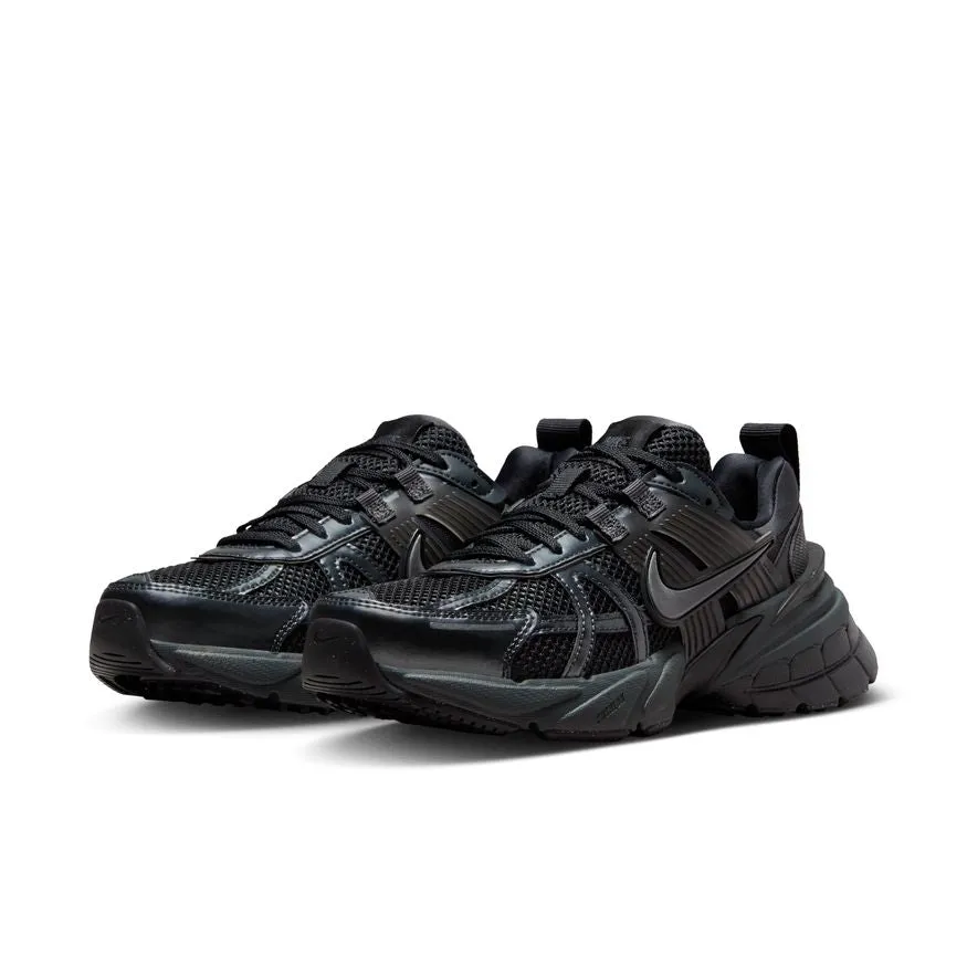 Bold Tone Street Edge W NIKE V2K RUN FD0736-001