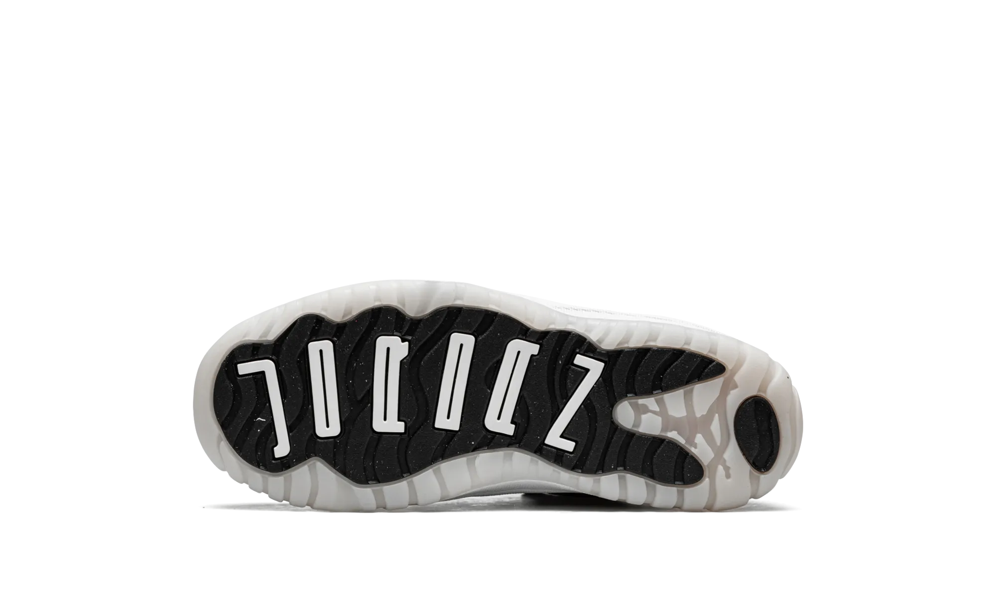 Pro-Level Performance Flexible Grip Zone Air Jordan 11 Low PS "72 - 10"