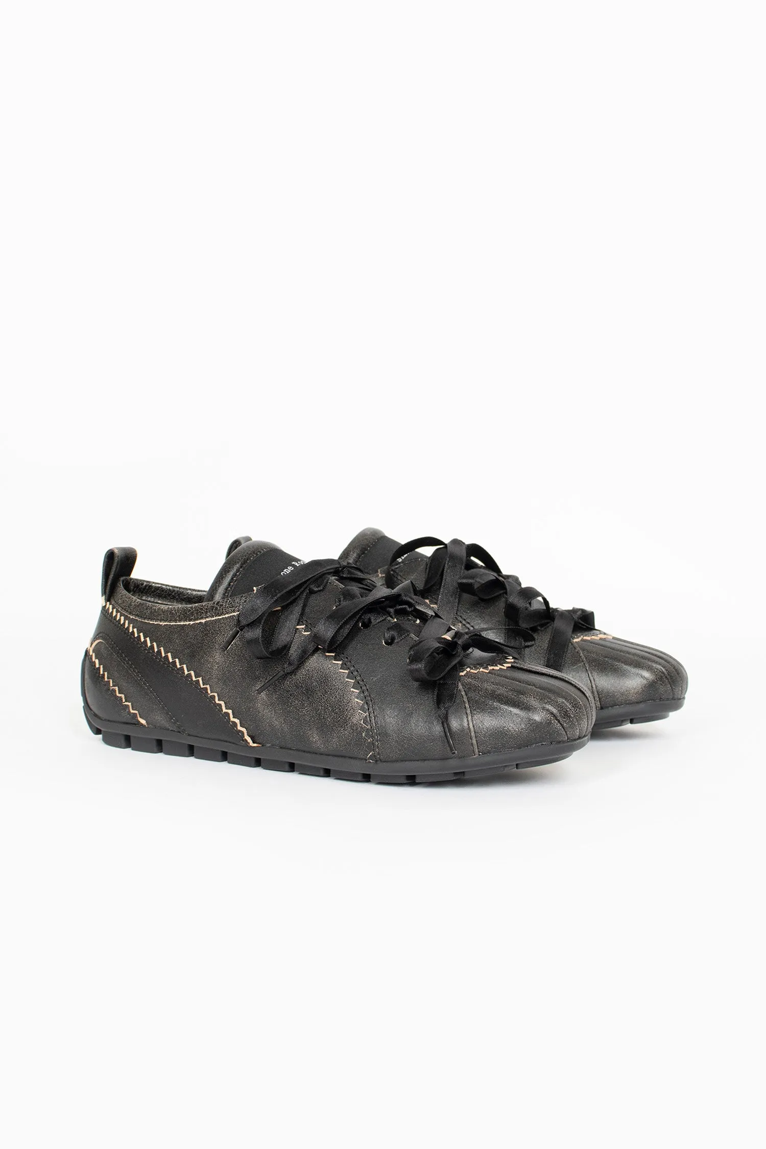 Smooth Surface Elastic Gusseted Tongue Ballerina Grip Trainer Dark Brown