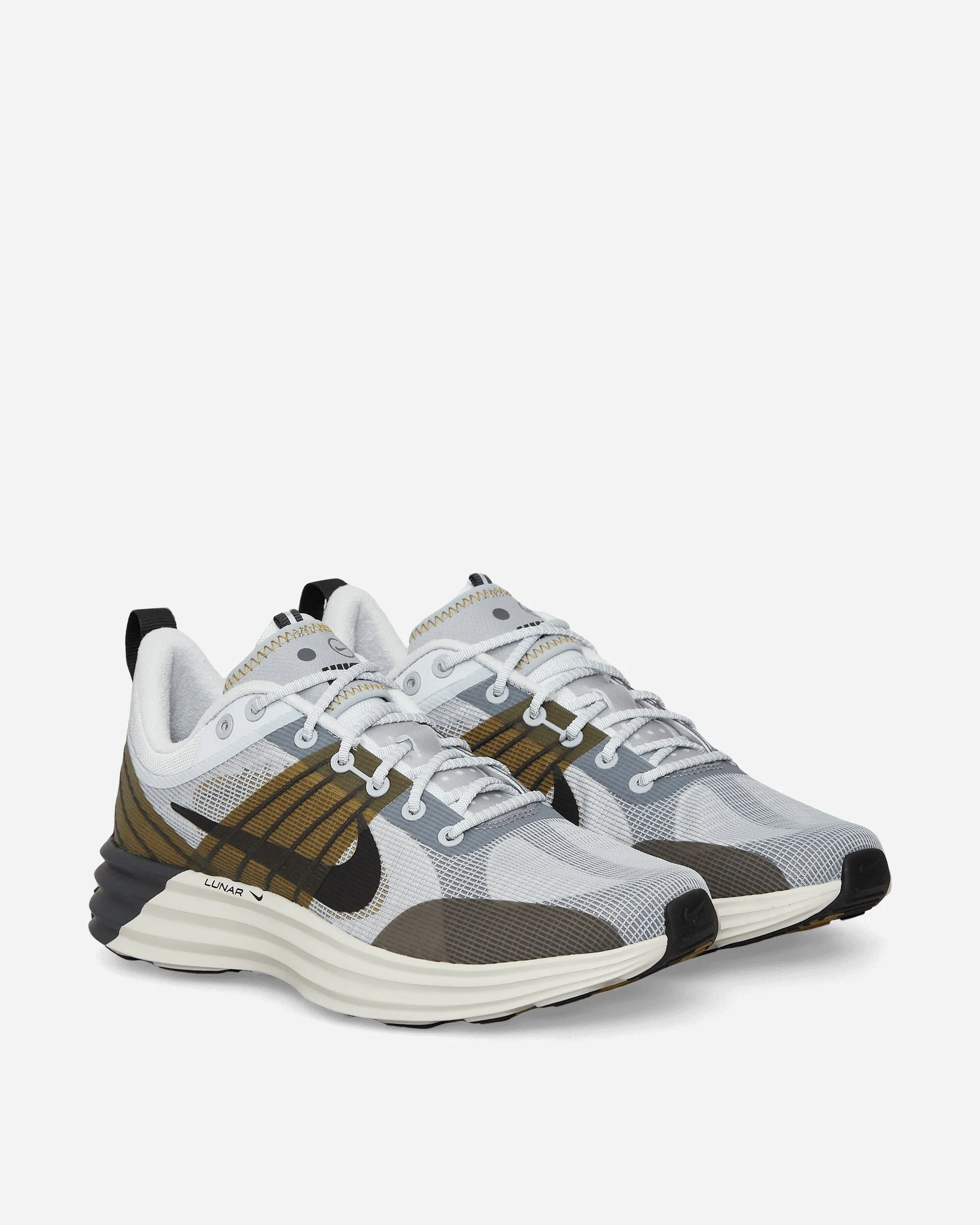Lunar Roam Sneakers Pure Platinum / Black SlipResistant