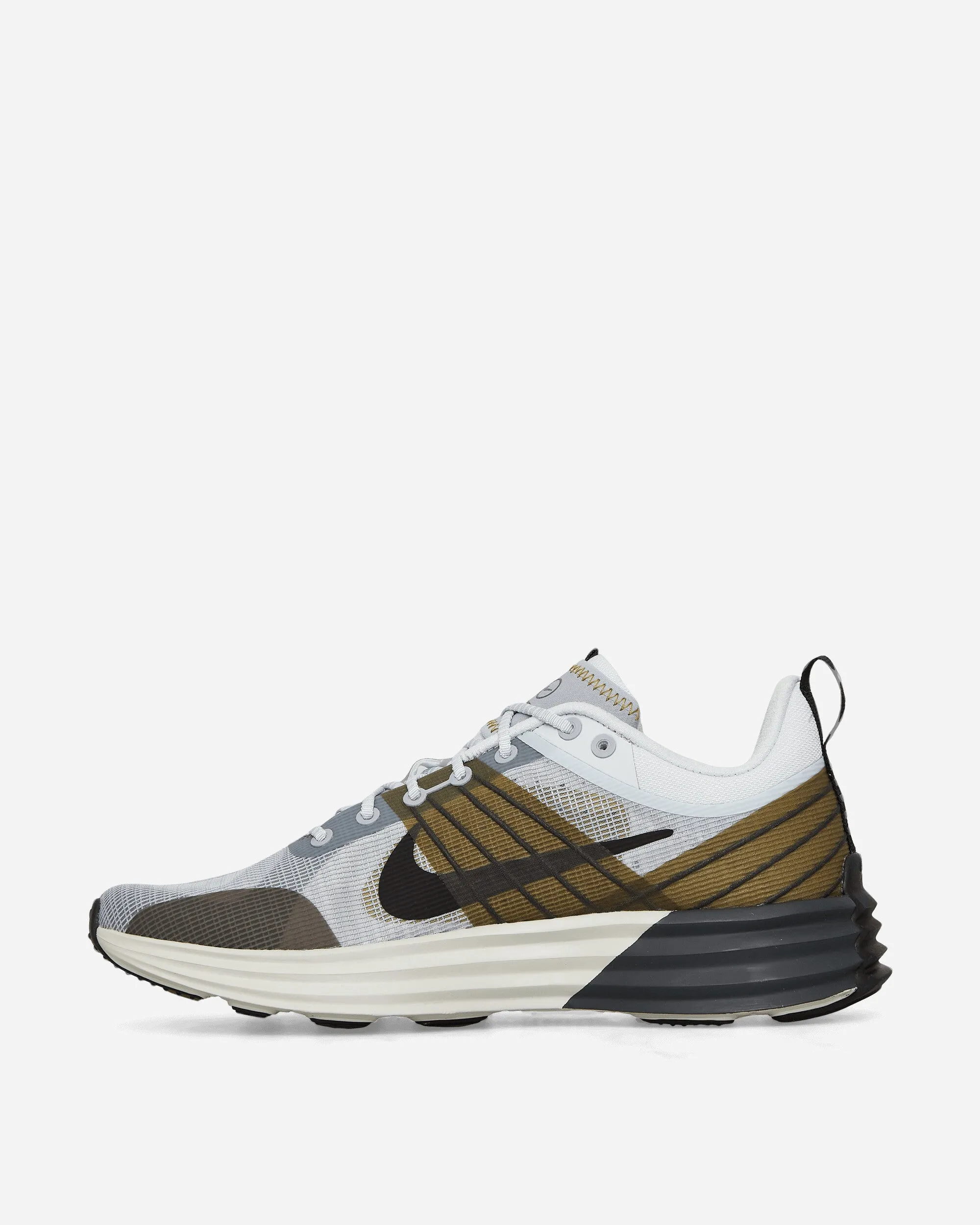 Lunar Roam Sneakers Pure Platinum / Black Sole Tech