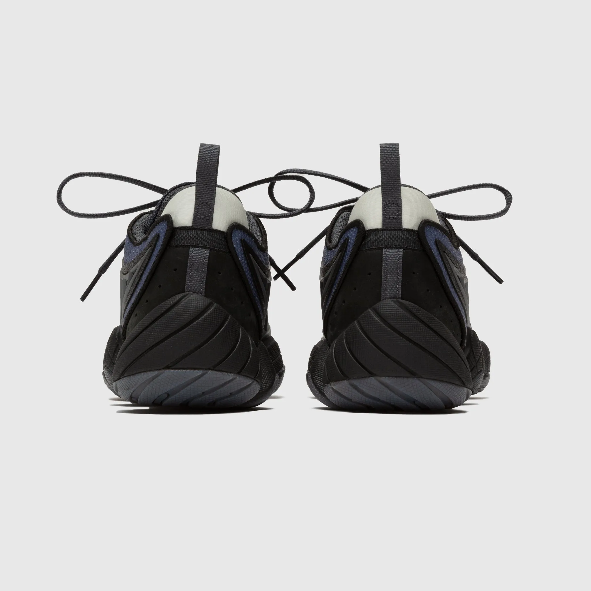 PACKER X ADIDAS FYW INTIMIDATION LOW "ANTHRACITE" Style Play Shock Performance