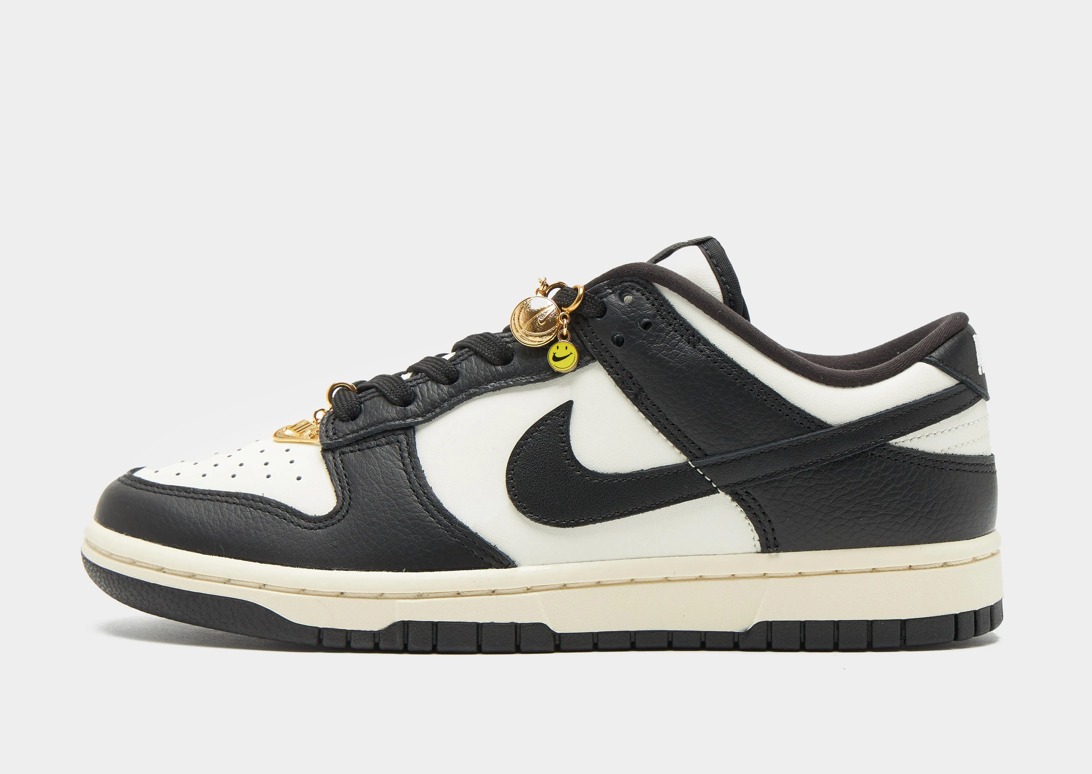 Home Leisure Dunk Low SE Women's